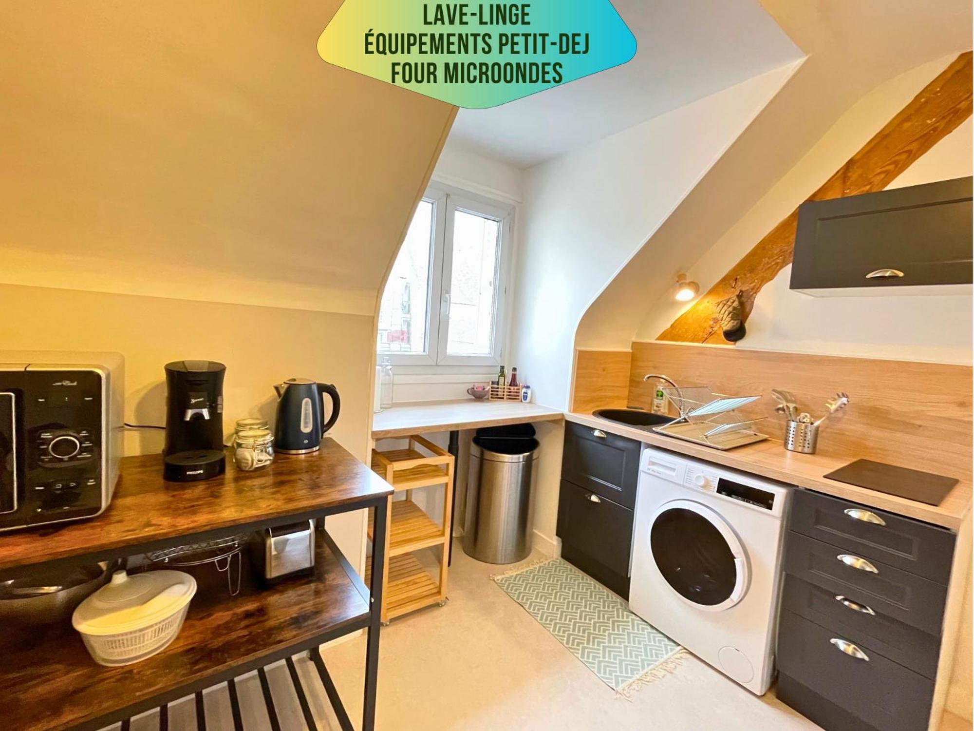 Le Corneille - Ideal Pros & Couples - Centre Historique - Chateau 5Min - Gare 10Min - Au Calme - Fibre กงเปียญ ภายนอก รูปภาพ